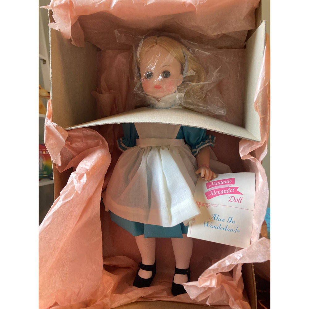 Vintage Alice in Wonderland Madame Alexander 1552 Collectors Doll In OG BOX!